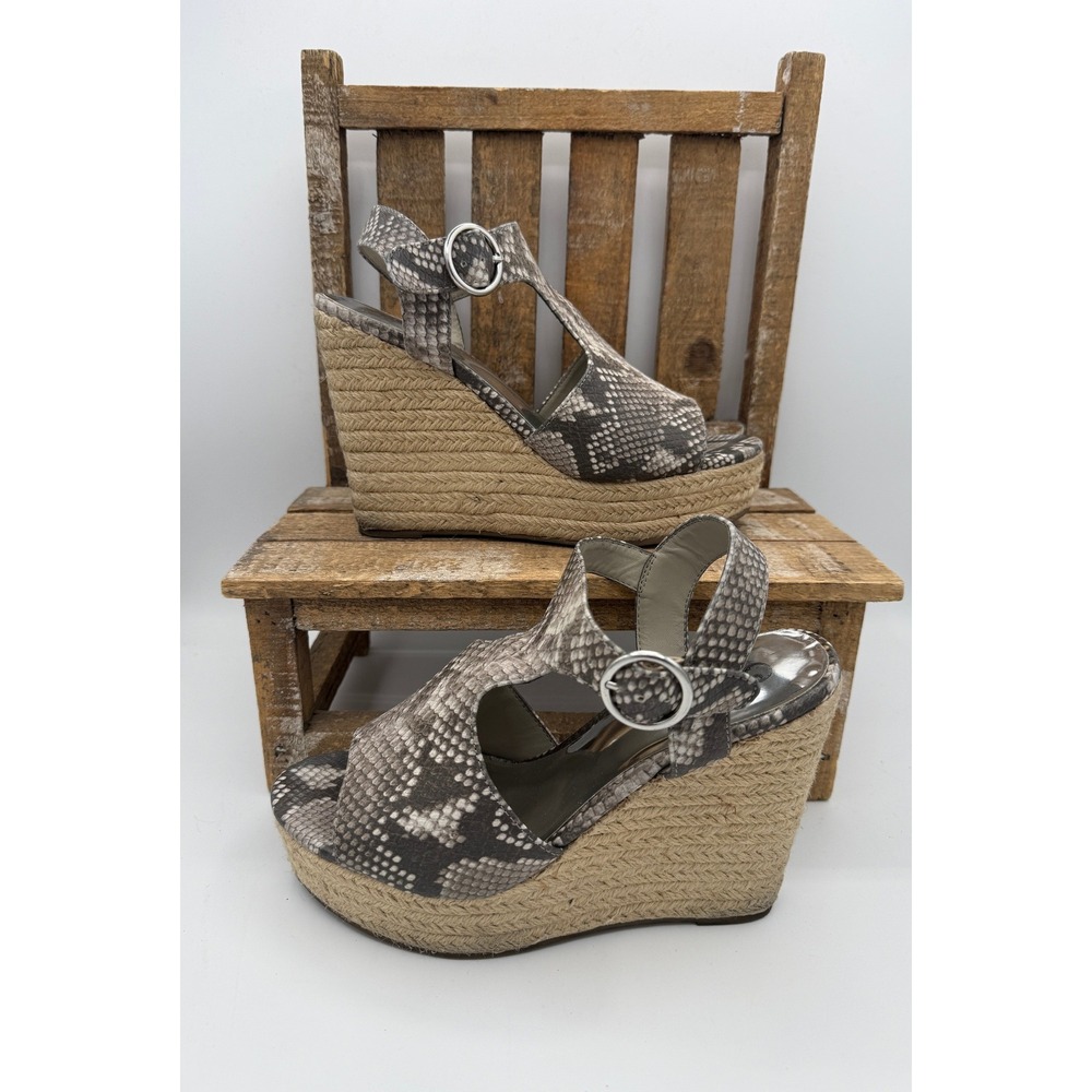 Carlos Santana Wedge Sandals Womens 7M Grey Snakeskin Espadrille Platform Used